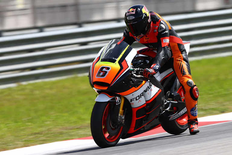 Stefan Bradl, Forward Yamaha