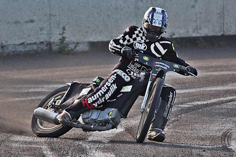 Matthias Kröger beim Training auf der Speedwaybahn