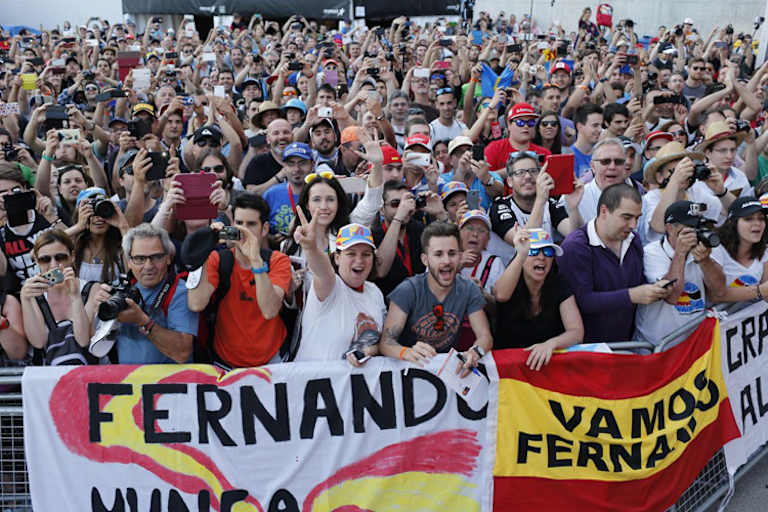 «Aloooooooonso! Aloooooooonso!»