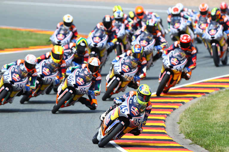 Auch die Nachwuchsserien Red Bull Rookies Cup, Northern Europe Cup und ADAC Junior Cup sind vertreten