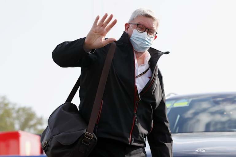  Formel-1-Sportchef Ross Brawn lobt den Titelverteidiger