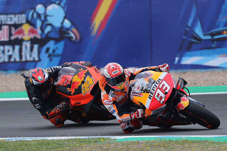 Marc Marquez vor Pol Espargaro