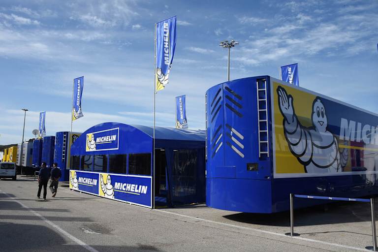 Nach dem Ende der Saison 2015 löste Michelin Bridgestone als Einheitsreifenlieferant der MotoGP-Klasse ab
