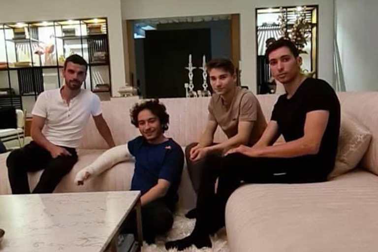 Kenan Sofuoglu, Can und Deniz Öncü sowie Toprak Razgatlioglu (v.l.)