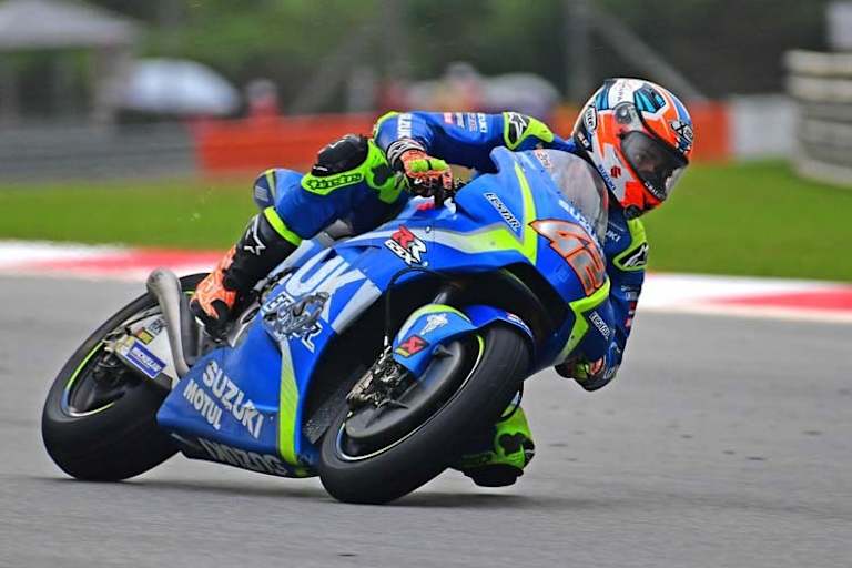 Suzuki-Pilot Rins nach seinem ersten Sturz