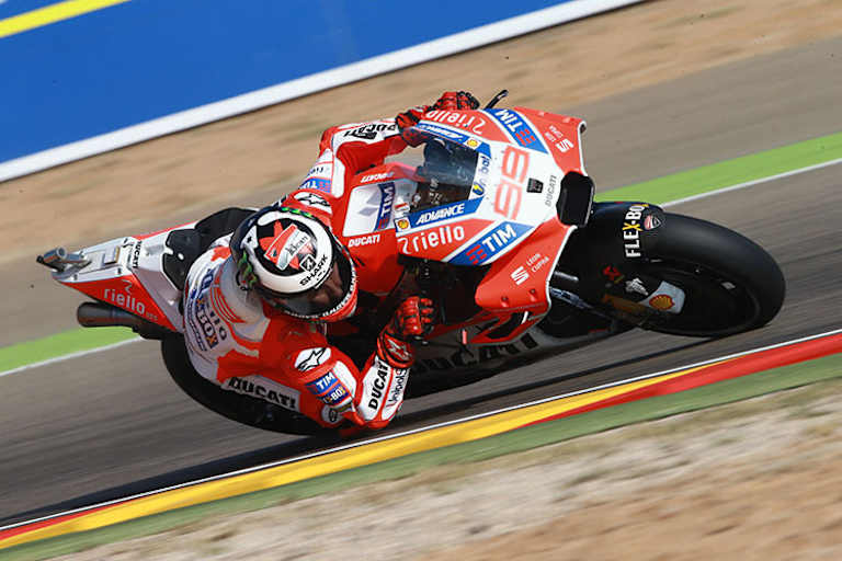 Lorenzo auf der Ducati Desmosedici