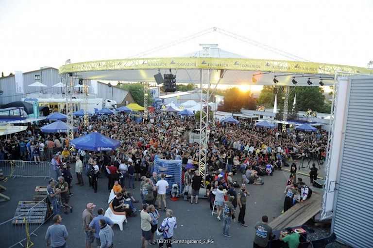 Stimmunsbild am Travel Event 2017 am Firmensitz Niedereschach: Touratech ist in der Motorradszene breit verankert und anerkannt