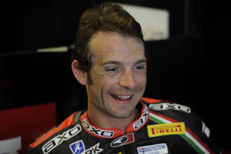 Sylvain Guintoli behält seinen Job bei Aprilia