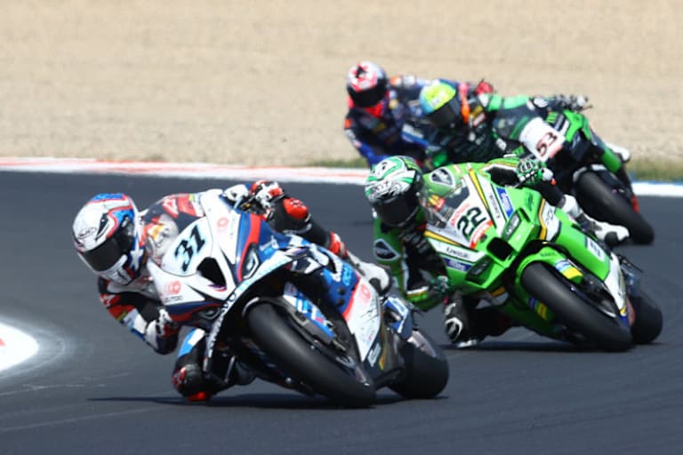 Garrett Gerloff vor Alex Lowes