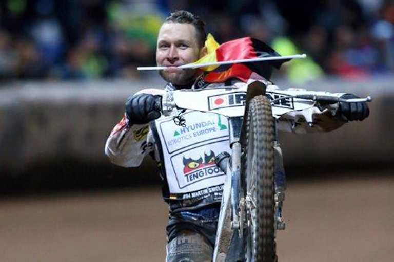 Mit zahlreichen Wheelies begeisterte Smolinski die vielen deutschen Fans