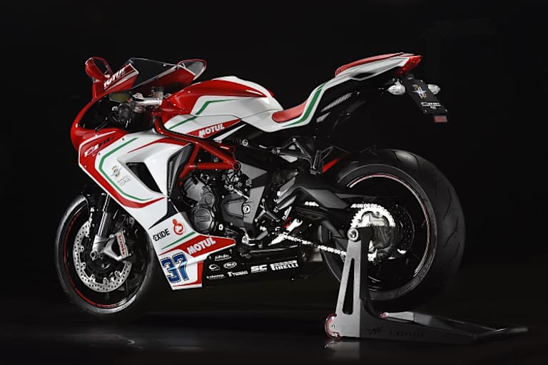 MV Agusta F3 800 RC, mit den Anbauteilen für die Straßenzulassung 
