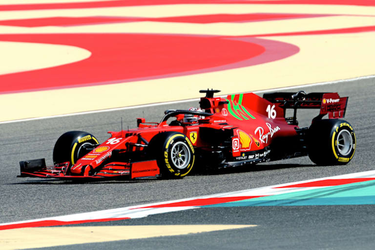 Charles Leclerc im Ferrari SF21