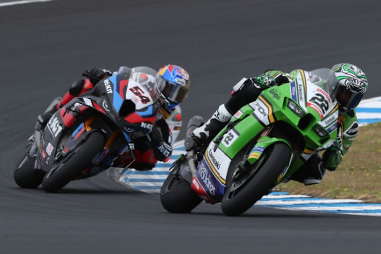 Alex Lowes (22) gewann, Toprak Razgatlioglu wurde Dritter