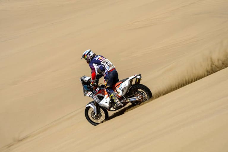 Matthias Walkner nimmt einen Etappensieg mit