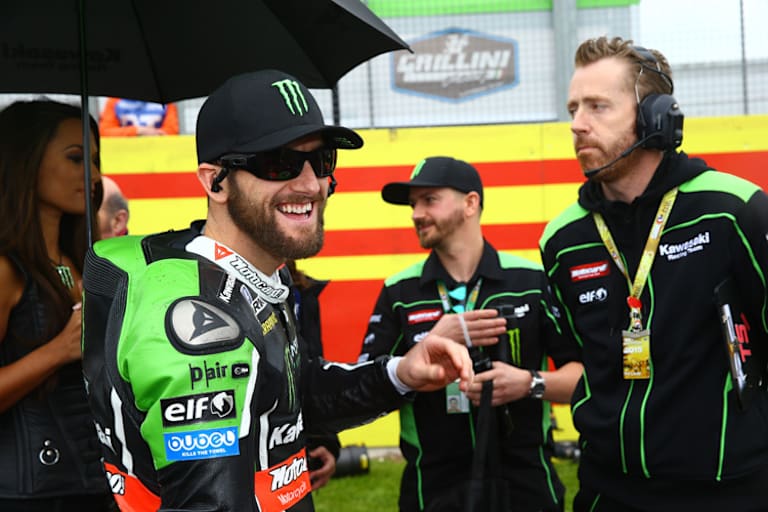 Tom Sykes (li.) mit seinem Crew-Chief Marcel Duinker (re.)