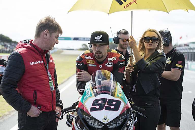 Hondas Superbike-Manager Chris Pike (li.)