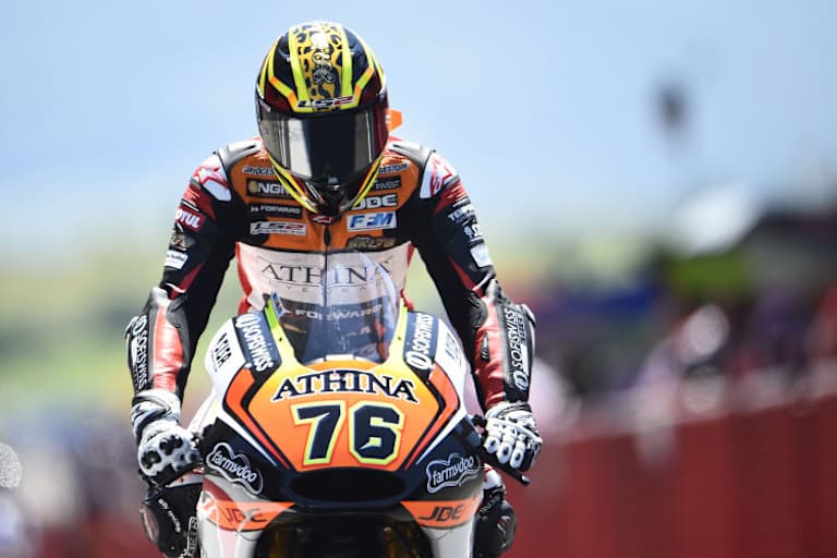 Baz auf der Open-Yamaha des Athinà-Forward-Teams