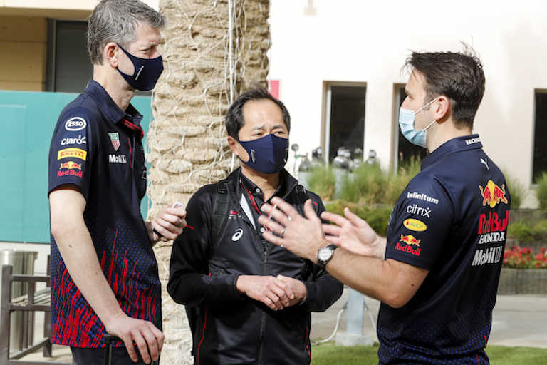 Toyoharu Tanabe (Mitte)