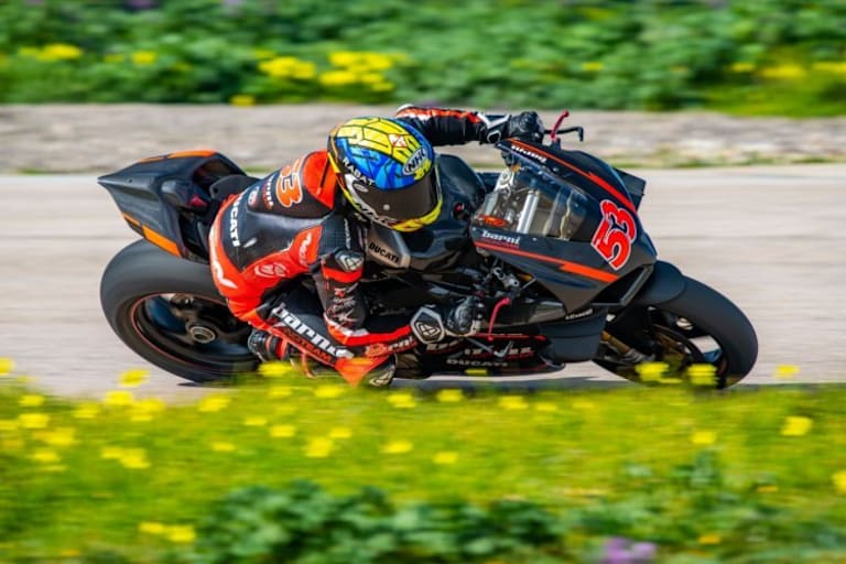 Tito Rabat macht auf der Ducati Panigale V4S eine gute Figur