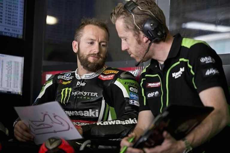 Tom Sykes (links) und sein Crewchief Marcel Duinker
