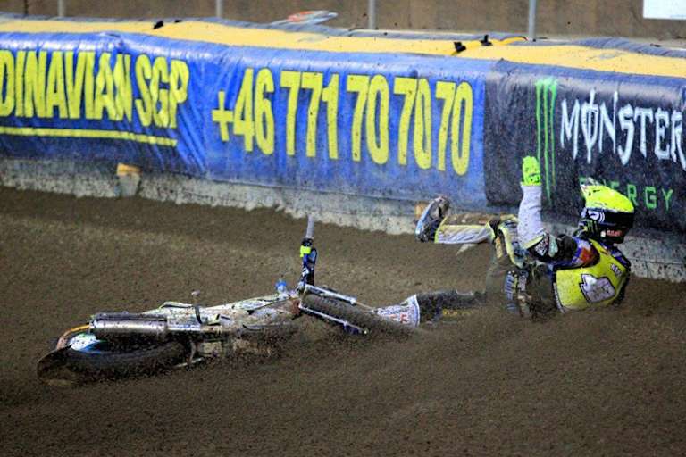 Darcy Ward bei seinem Sturz in Auckland