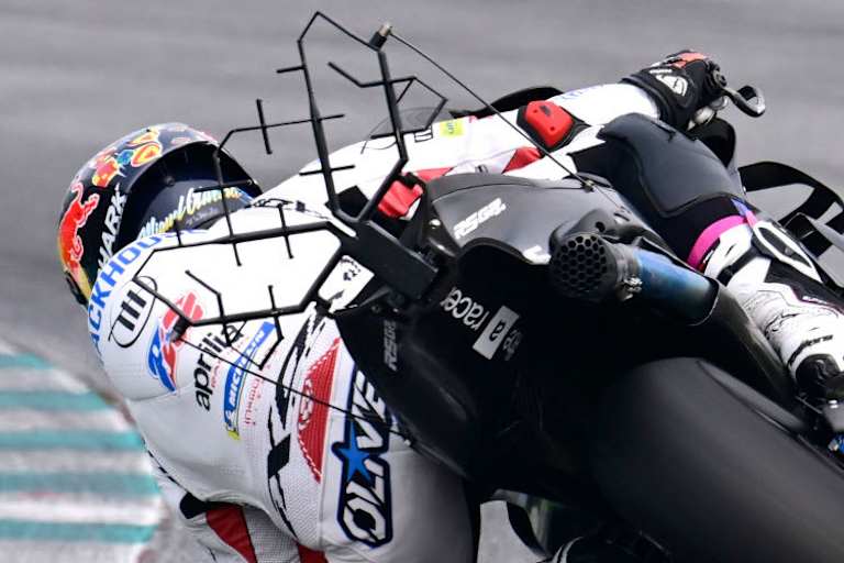 Miguel Oliveira mit «Tennisschläger» am Heck, wie der Portugiese die Messvorrichtung nannte