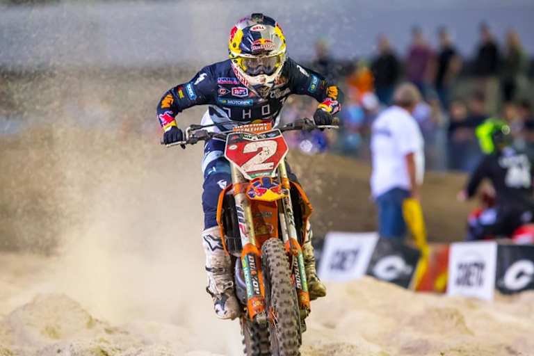 Noch könnte Roczen WM-Leader Webb aus eigener Kraft abfangen, aber es wird knapp