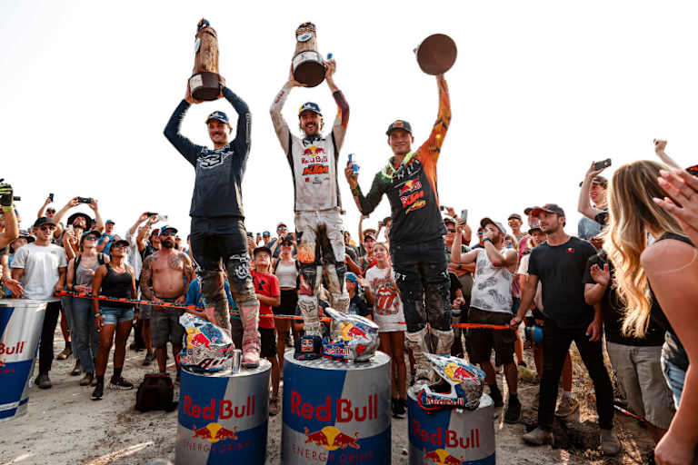 Die Top-3 des Outliers: Billy Bolt, Manuel Lettenbichler und Trystan Hart (v.l.)