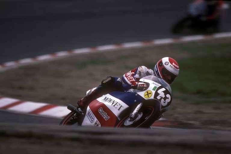 125er-Pilot Gustl Auinger beim Deutschland-GP in Hockenheim 1985