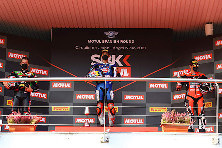 Die Top-3 des ersten Rennens: Johnny Rea, Toprak Razgatlioglu und Scott Redding (v.l.)