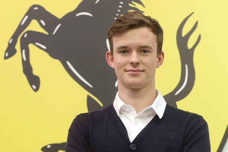 Callum Ilott darf in Barcelona im Ferrari und im Alfa Romeo-Sauber ausrücken