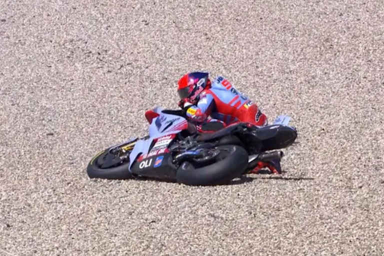 Marc Marquez nach seinem Crash im Sprint