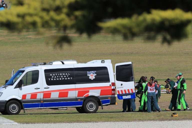 Kenan Sofuoglu wurde mit dem Krankenwagen abtransportiert