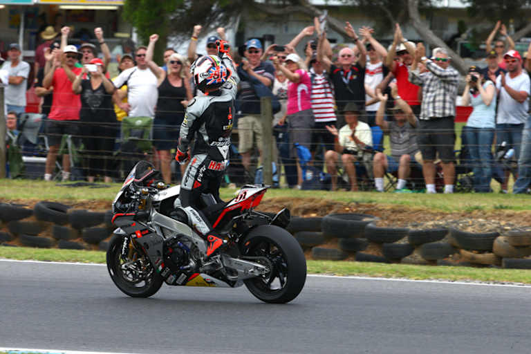 Die Fans auf Phillip Island feierten Leon Haslam