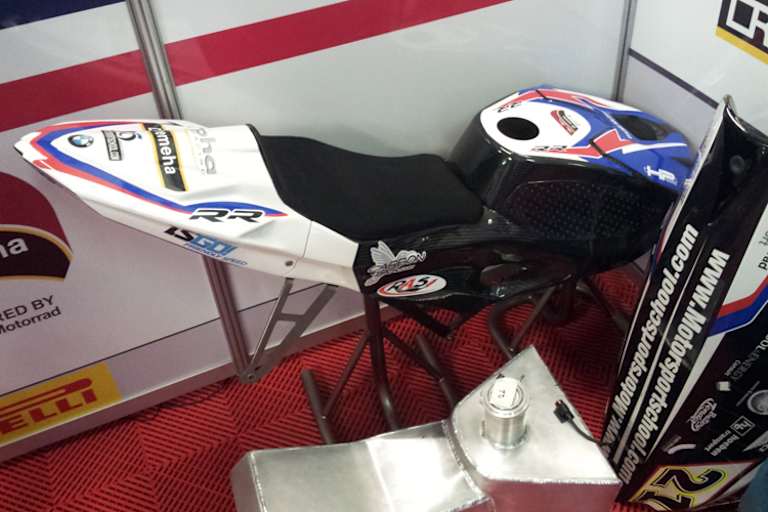 Donnerstagabend 19 Uhr: Die BMW ist noch nicht zusammen