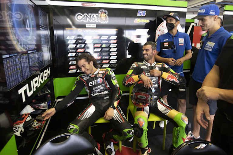 Can Öncü, Kenan Sofuoglu, Toprak Razgatlioglu und Bahattin Sofuoglu (v.l.)