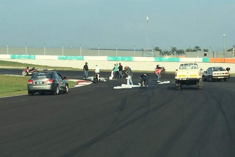 Viel Arbeit mit Papiertüchern