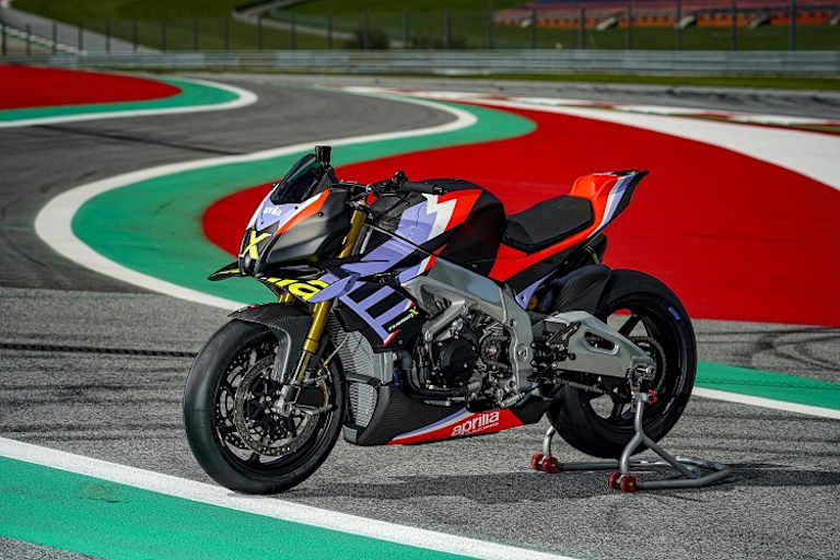 Komromisslos für die Rennstrecke gebaut, keine Strassenzulassung: Aprilia Tuono V4X
