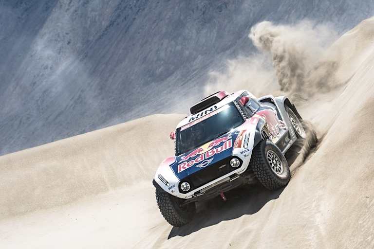 Zweiter Tagessieg und P2 für Stéphane Peterhansel