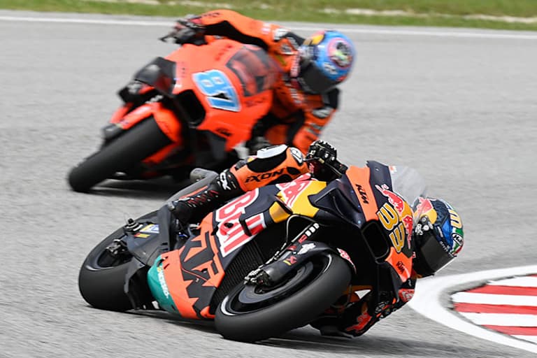 Brad Binder (33) vor Remy Gardner: KTM hält sich in der Marken-WM 2022 unter sechs Werken auf Platz 4