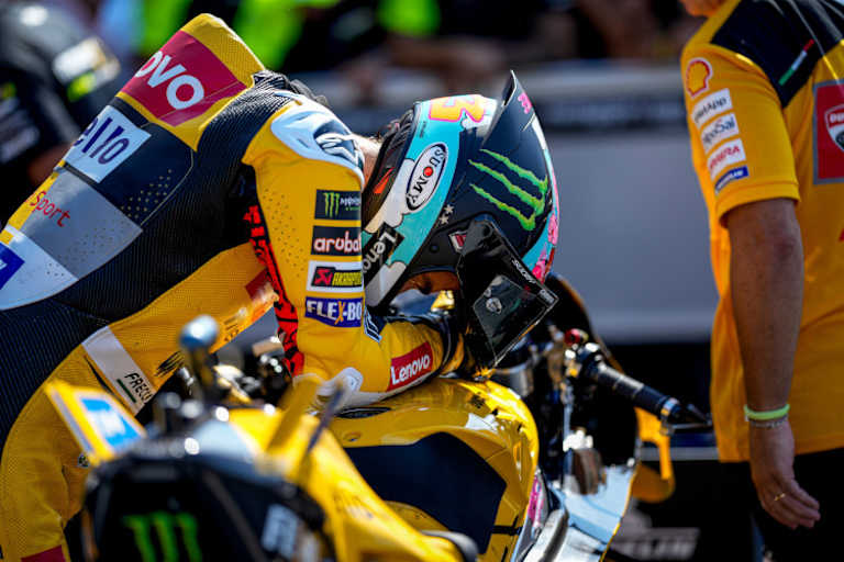 Nach Platz 3 in Misano brauchte Pecco erst einmal einen Moment