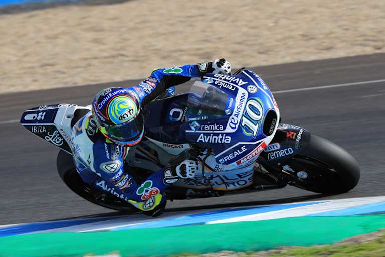 Simeon auf der Ducati Desmosedic