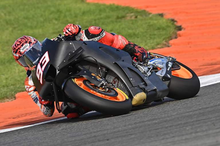 Marc Márquez auf dem 2023-Prototyp der RC213V