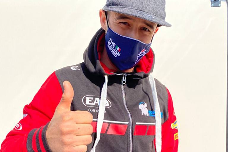 Randy Krummenacher in neuer EAB-Teambekleidung