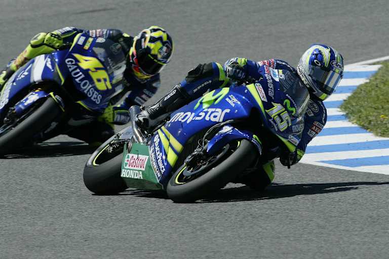 Sete Gibernau kämpfte in den MoviStar-Farben gegen Valentino Rossi