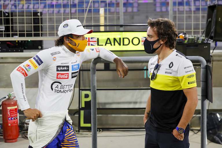 Carlos Sainz und Fernando Alonso in Sakhir