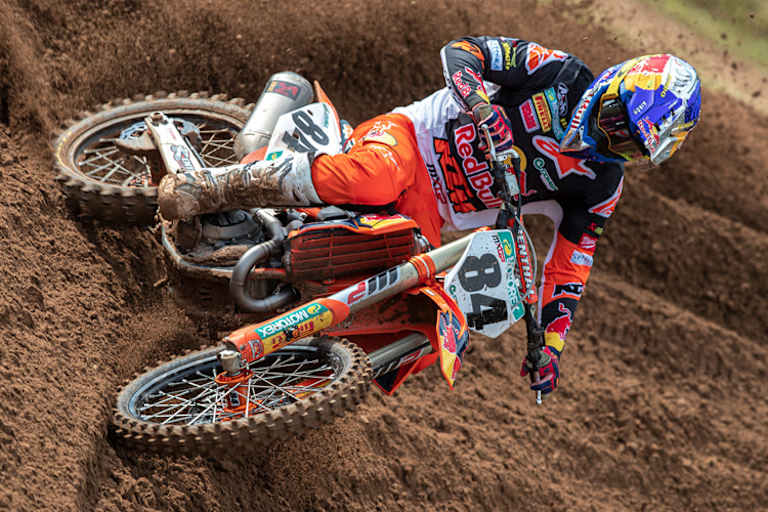 Jeffrey Herlings stürzte im ersten Lauf und lieferte im zweiten Lauf ein makelloses Rennen ab