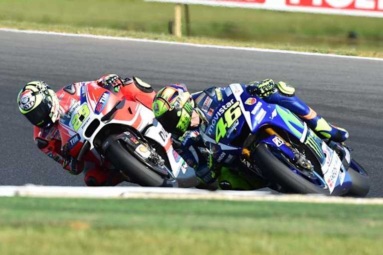 Iannone und Rossi lieferten sich auf Phillip Island einen harten, aber fairen Kampf