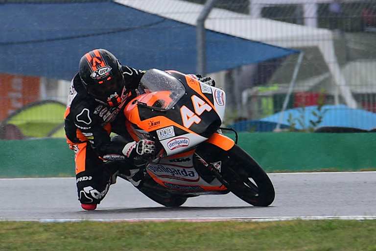 Der WM-Zweite Aron Canet startet von Platz 6