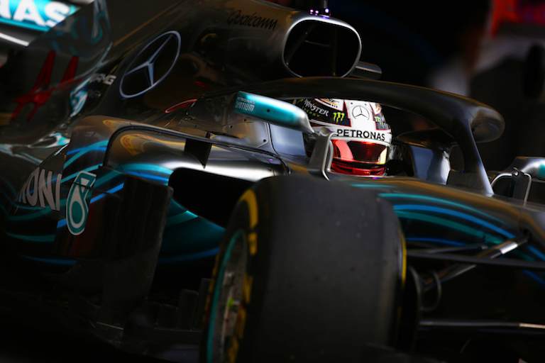 Lewis Hamilton wird strafversetzt